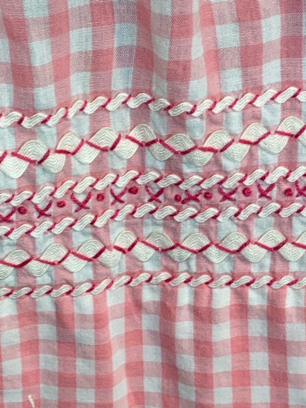 PINK GINGHAM VINTAGE APRON Smocked Detail - Picture 4 of 5
